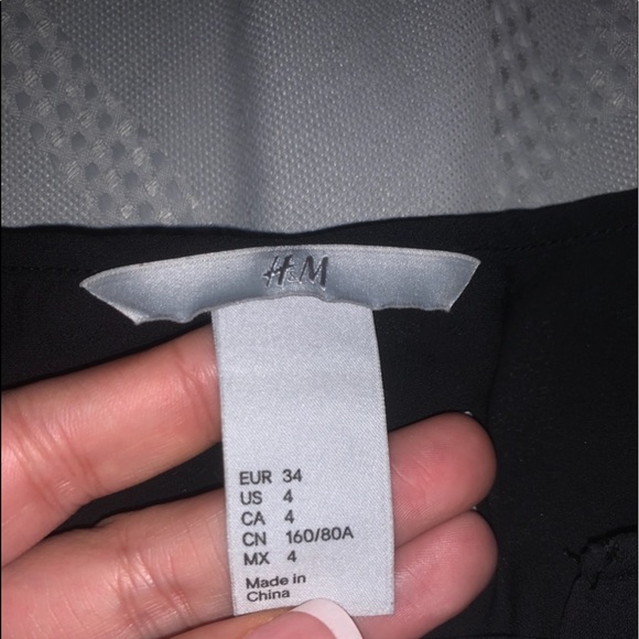 H&M Women Top - Picture 5 of 5